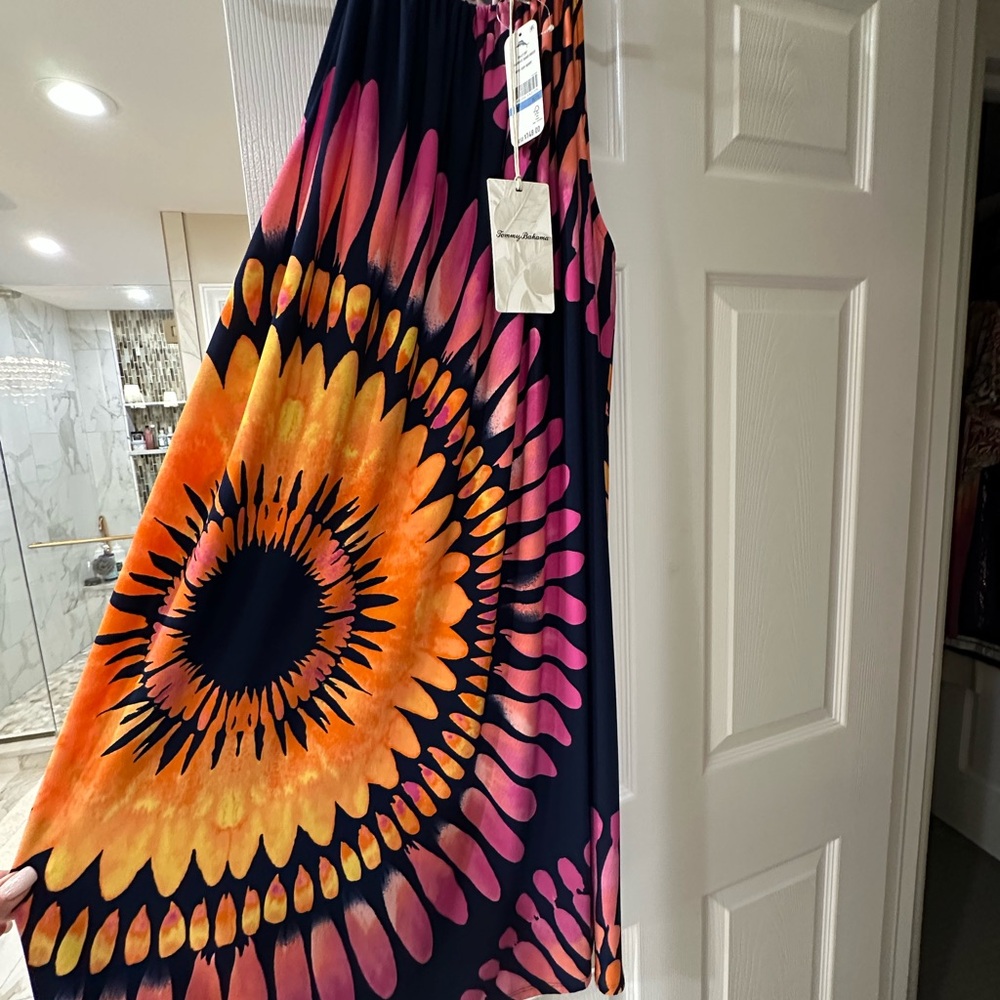 Tommy Bahama Vibrant Sunburst Knee Length Dress